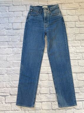Madewell The Perfect Vintage Straight Jeans. Blue. Size 25T. New with tags. NWT